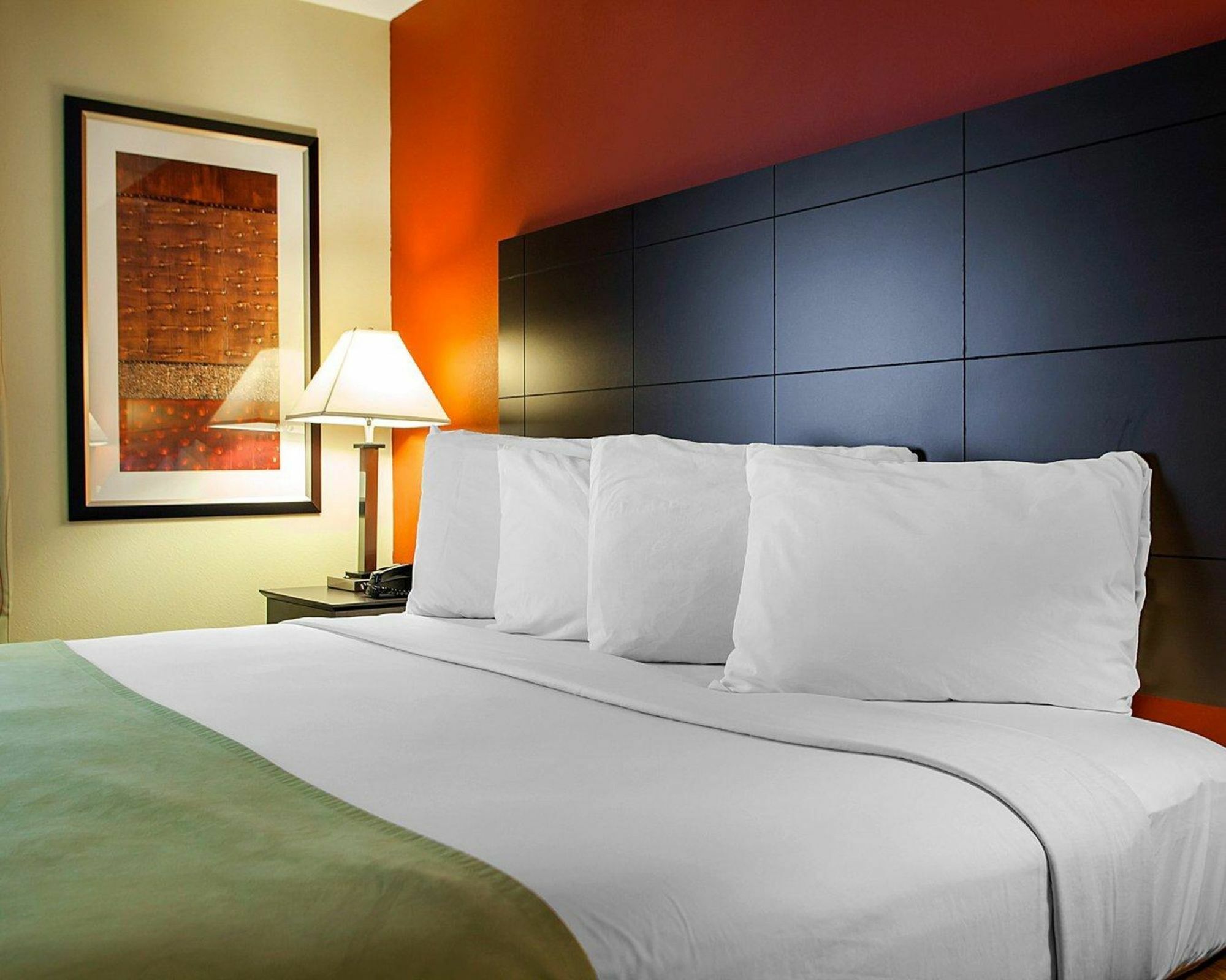 Hotel Suburban Cedar Falls